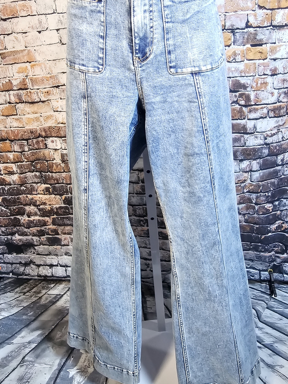 Dear John Size 29 High Rise Wide Leg Jeans Light Wash Utility Pocket Denim
